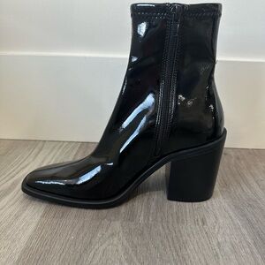 Steve Madden Glossy Black Heeled Boots